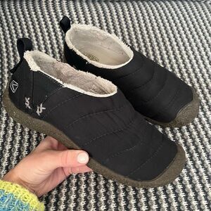 Keen Cush Howser Black Quilted Bootie women’s shoe size 7.5